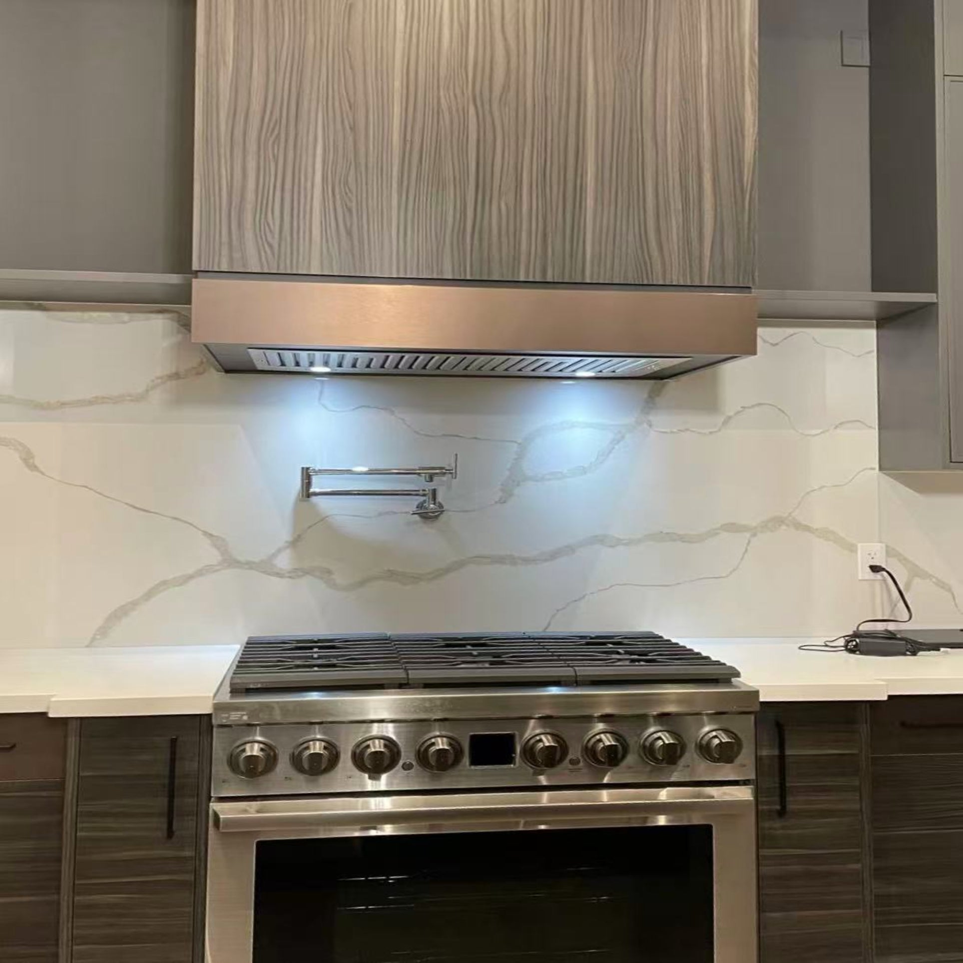 Vancouver 30" | Silver